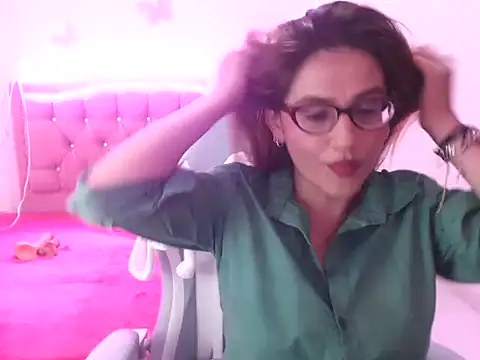 Snapshot of NathyVega chatting on December 2025 02:05:02 AM NathyVega online show from December 2025 02:05:02 AM