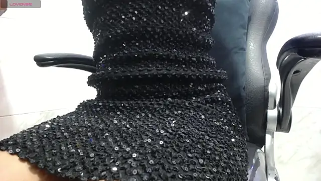 kyra jeet online show from April 2026 12:10:02 PM