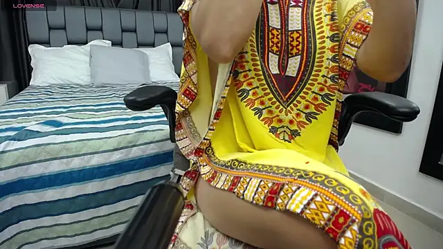 kyra jeet online show from April 2026 12:34:01 PM