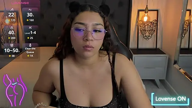 Snapshot of angelinemore chatting on January 2026 07:21:01 PM angelinemore online show from January 2026 07:21:01 PM