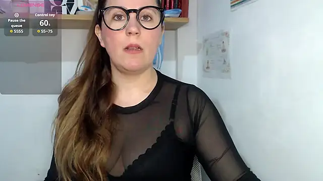 SofiEsteves online show from July 2026 12:52:02 PM