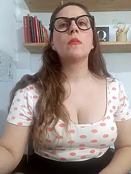SofiEsteves online show from May 2026 01:59:02 PM