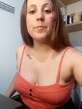 SofiEsteves online show from December 2025 06:45:01 PM