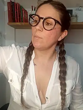 SofiEsteves online show from June 2026 05:29:01 PM
