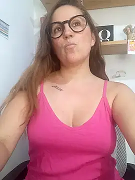 SofiEsteves online show from February 2026 06:18:01 PM