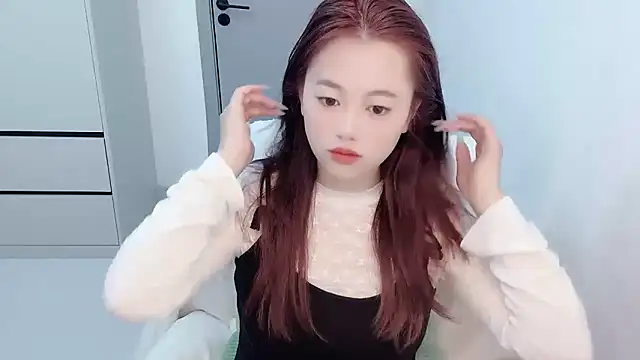 Amireux-8 online show from March 2026 05:56:01 AM