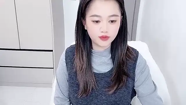 Amireux-8 online show from February 2026 04:21:01 AM