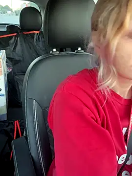 lindzybella online show from September 2025 11:50:02 AM