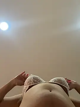 justmariee online show from February 2026 05:53:02 PM
