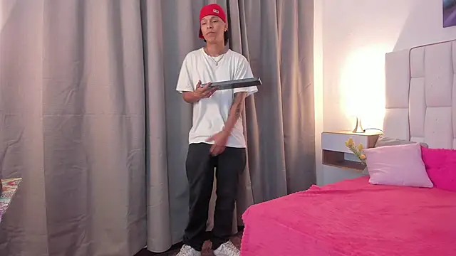 AndyKings 1 online show from April 2026 03:57:01 AM