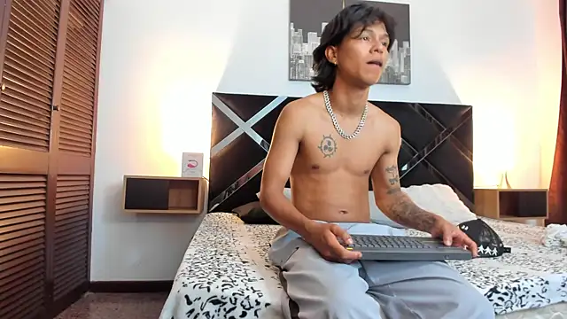 AndyKings 1 online show from April 2026 03:19:01 AM