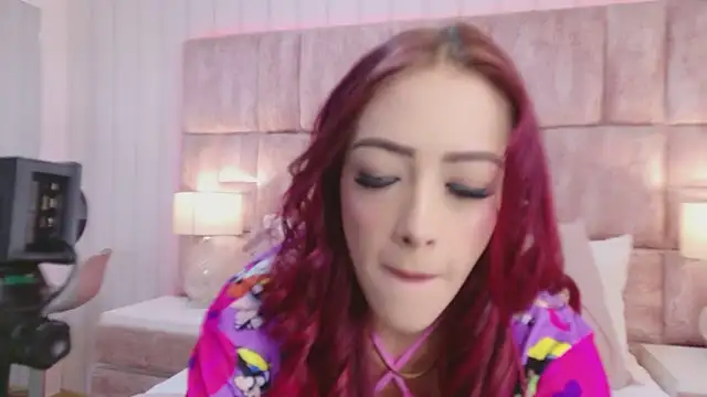 ScarlettFoox online show from January 2026 01:18:02 PM