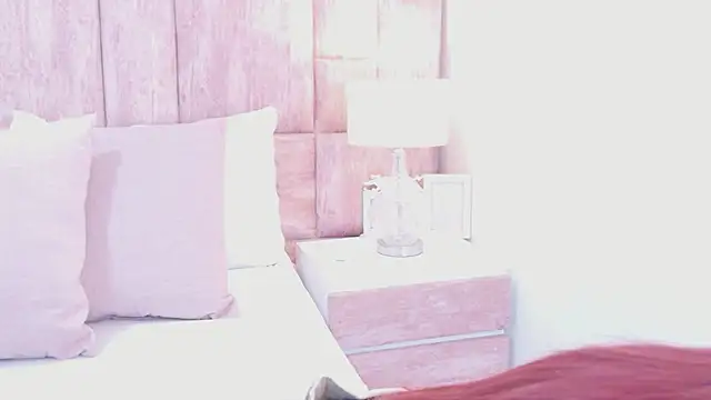 ScarlettFoox online show from February 2026 06:36:02 PM