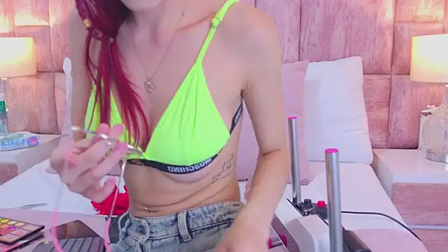 ScarlettFoox online show from March 2026 02:11:03 PM