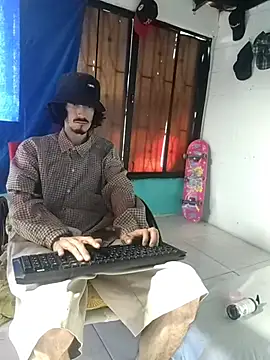 Snapshot of sk8-boy chatting on January 2026 03:04:02 PM sk8-boy online show from January 2026 03:04:02 PM