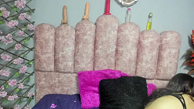 cloyks online show from February 2026 03:28:01 AM