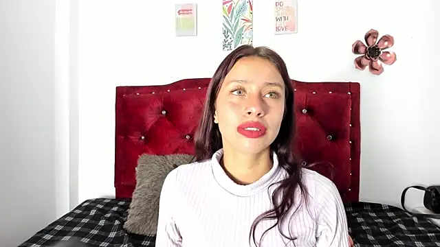 cloyks online show from December 2025 03:21:01 AM