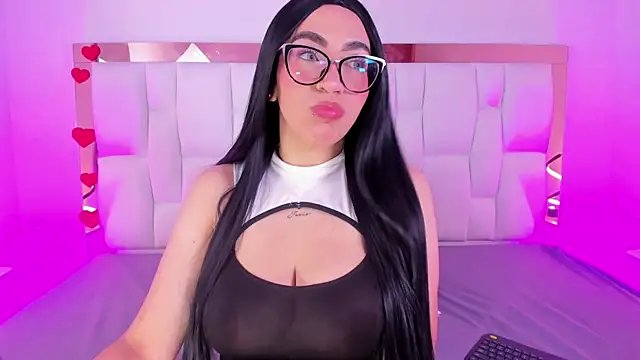CamilleJuicy  online show from May 2026 12:58:02 PM