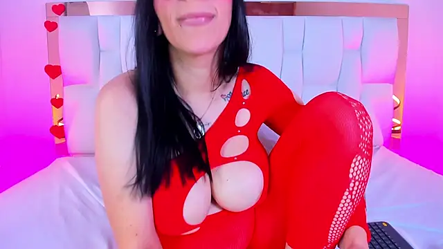 CamilleJuicy  online show from May 2026 12:55:02 PM