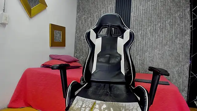 Snapshot of King_BBC09 chatting on December 2025 08:56:02 PM King BBC09 online show from December 2025 08:56:02 PM