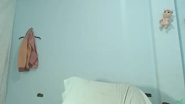 Bianca slut1 online show from May 2026 12:03:01 AM