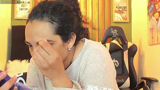 Bianca slut1 online show from April 2026 06:47:01 PM