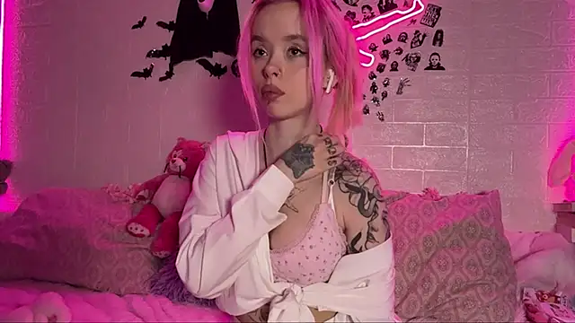 Snapshot of SofiaBrunosse_ chatting on December 2025 02:55:01 PM SofiaBrunosse online show from December 2025 02:55:01 PM