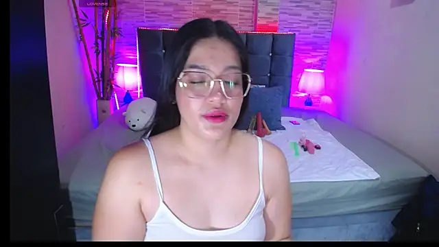 Valeri hot22 online show from May 2026 08:45:01 PM