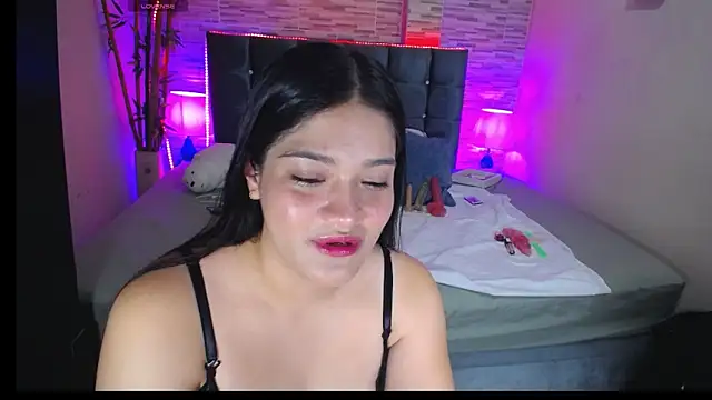 Valeri hot22 online show from April 2026 09:28:01 PM