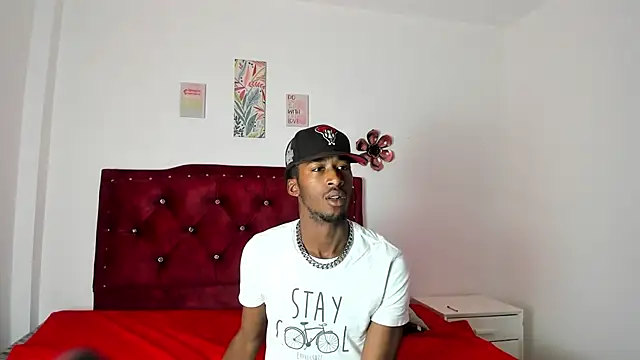 AllieyYZacks online show from December 2025 01:35:02 PM