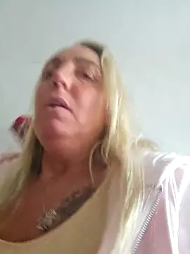 theblondecocklover online show from April 2026 10:49:02 AM