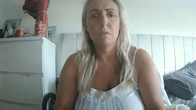 Snapshot of theblondecocklover chatting on June 2026 04:46:02 AM theblondecocklover online show from June 2026 04:46:02 AM
