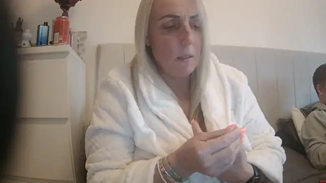 theblondecocklover online show from March 2026 05:17:02 PM