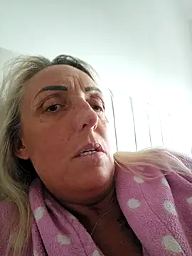 theblondecocklover online show from May 2026 06:20:01 AM