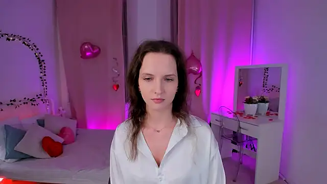 Snapshot of Ariadna_Shy chatting on February 2025 10:25:01 PM Ariadna Shy online show from February 2025 10:25:01 PM