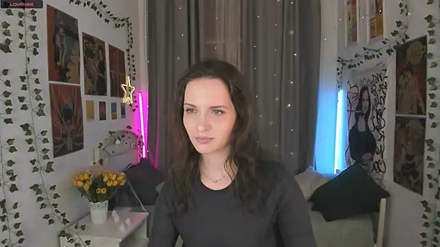 Snapshot of Ariadna_Shy chatting on October 2025 10:21:01 PM Ariadna Shy online show from October 2025 10:21:01 PM