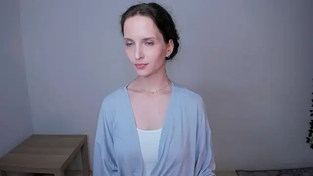 Snapshot of Ariadna_Shy chatting on June 2026 10:19:01 PM Ariadna Shy online show from June 2026 10:19:01 PM