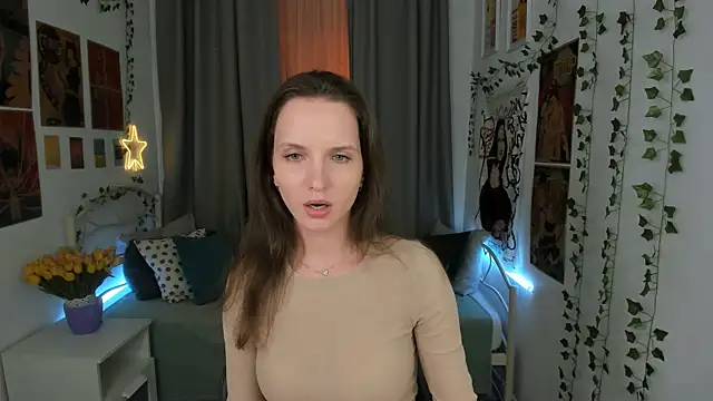 Snapshot of Ariadna_Shy chatting on February 2025 02:06:02 AM Ariadna Shy online show from February 2025 02:06:02 AM