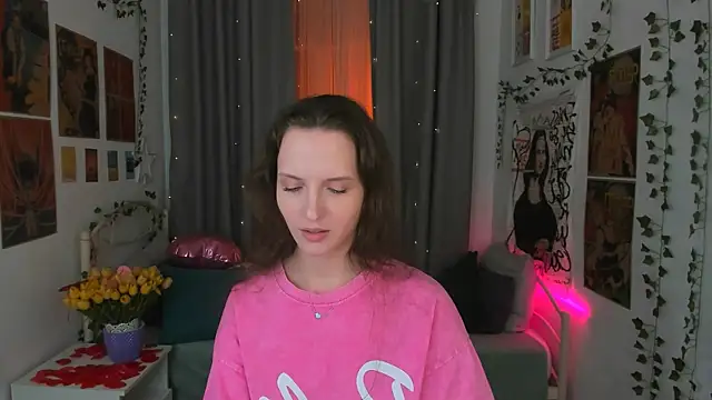 Snapshot of Ariadna_Shy chatting on February 2025 01:47:02 AM Ariadna Shy online show from February 2025 01:47:02 AM