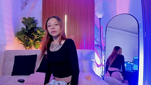 Nickie reed  online show from January 2026 08:45:02 PM