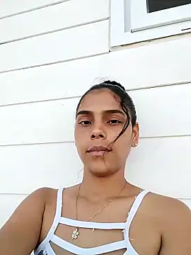 Emily hot26 online show from February 2026 08:41:01 PM