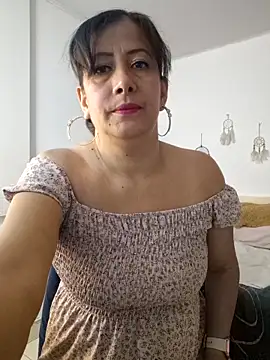 christy ant online show from March 2026 06:17:02 PM