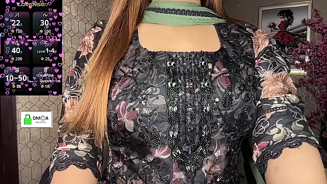 Snapshot of DimondGirl_ chatting on June 2026 03:02:02 AM DimondGirl online show from June 2026 03:02:02 AM