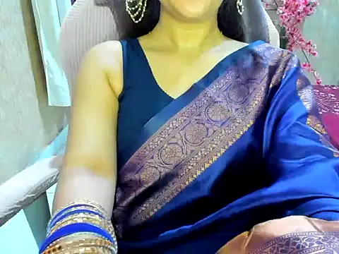 DimondGirl  online show from April 2026 05:44:01 AM