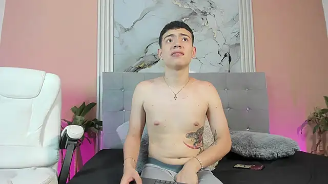 alex xhunter online show from March 2026 07:42:01 PM