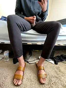 Kingbertfeet online show from December 2025 02:19:02 PM