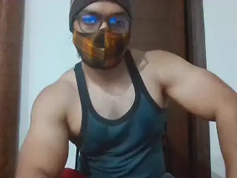 Snapshot of NunnuLelo chatting on April 2026 10:39:02 PM NunnuLelo online show from April 2026 10:39:02 PM