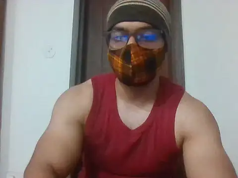 Snapshot of NunnuLelo chatting on March 2026 10:11:01 PM NunnuLelo online show from March 2026 10:11:01 PM