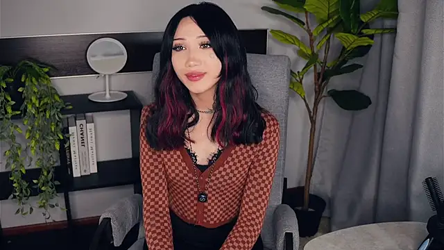 Snapshot of KendraBorland chatting on December 2025 02:55:01 PM KendraBorland online show from December 2025 02:55:01 PM