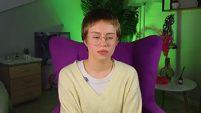 AidaGigantino online show from December 2025 09:03:01 AM